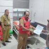 *Camat Petarukan Serahkan Bantuan PMI untuk Korban Tersambar Petir di RS Siaga Medika*