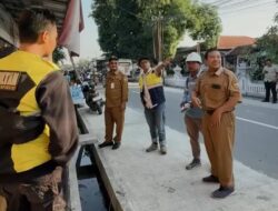 Pastikan Kualitas Drainase dan Cor Beton, Bupati dan Kadin DPU PR Pemalang Sisir Proyek Jalan Desa