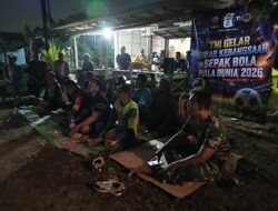 Penuh Keakraban, Kodim 0711/Pemalang Gelar Nobar Piala Dunia Sepak Bola Gembira Bersama Masyarakat