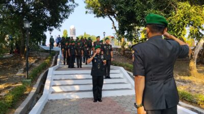 Peringati HUT Ke-65 Korem 071/Wijayakusuma Tahun 2026, Dandim Pemalang Pimpin Ziarah Rombongan di TMP Jayana Sureng Yudha