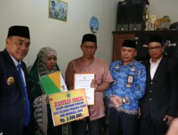 Melayat Korban Perundungan di Kebondalem, Plt. Bupati Pemalang Tegaskan Tak Toleransi Bullying