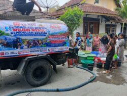 Gandeng GWI dan Ormas 234 SC, CMI Group Distribusikan Bantuan Air Bersih ke Desa Longkeyang